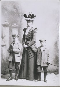 William Lawrence Bragg (1890-1971) with His Mother and Brother in Adelaide, c.1895 by Australian Photographer